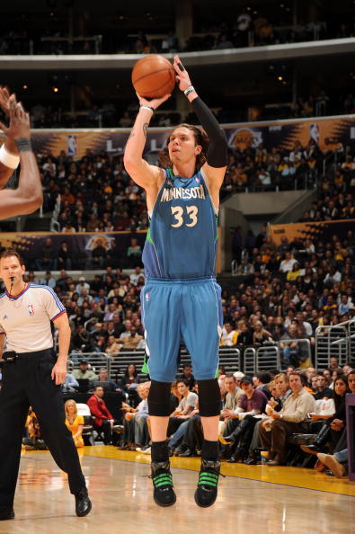 以库明加 以库明加